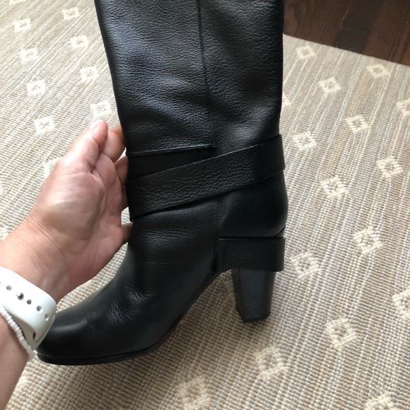 Chloe Prince Mid calf boot. Pull on. Worn a few times. In excellent condition. - Picture 5 of 11